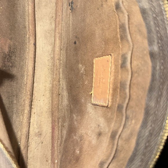 CROSSBODY POUCH WITH COIN PURSE- LOUIS VUITTON - Hunter green strap - Picture 9 of 10